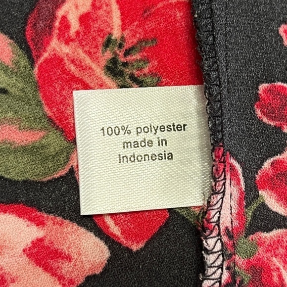 Lane Bryant Pink & Black Floral V-Neck Top Size 18 - Picture 9 of 11